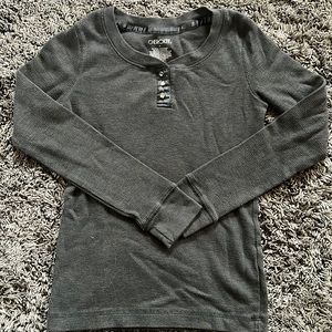 Dark gray long sleeve waffle knit henley. Three jewel buttons  at neck. Size S.